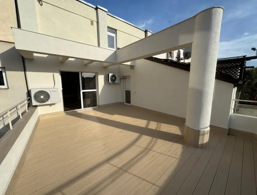 Inchiriere apartament duplex 2+3 retras in vila 2002 Cotroceni metrou Eroilor spital