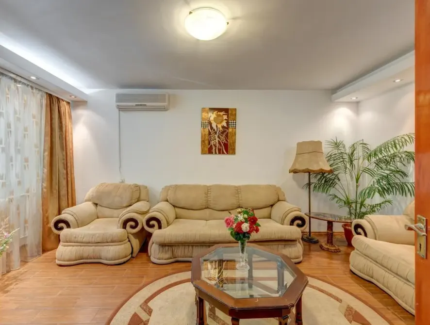 Apartament 2 camere decomandat Panduri etaj 1 bloc 1983 metrou Academie