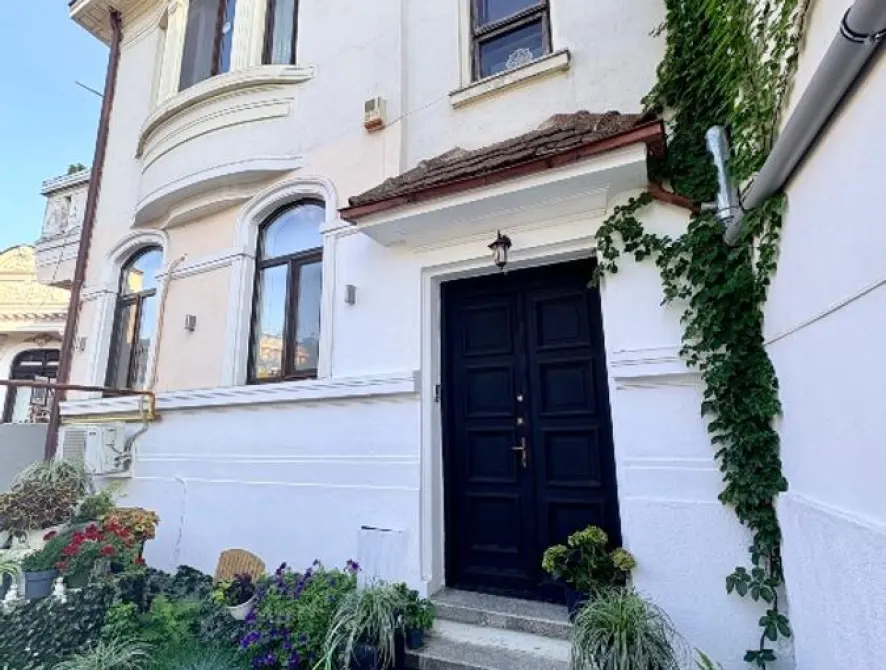 Vanzare apartament 118mp 4 camere in vila interbelica Unirii Centrul Istoric