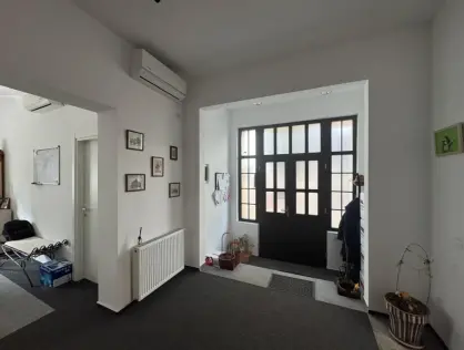 Inchiriere vila 12 camere S+P+1+M Cotroceni metrou ideal birouri