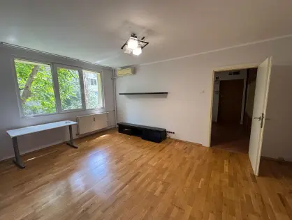 Inchiriere apartament 3 camere imobil anvelopat termic Drumul Taberei metrou Raul Doamnei
