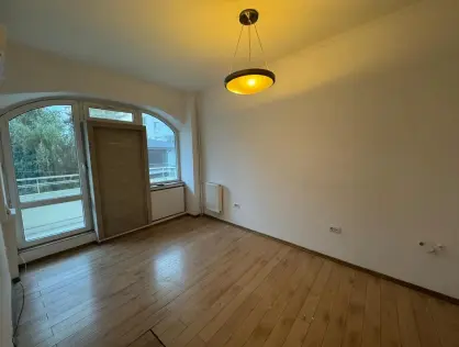 Inchiriere apartament etaj 2 in vila 2002 doua terase Cotroceni metrou Eroilor
