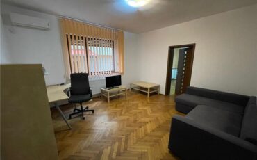 Inchiriere apartament doua camere vila curte Cotroceni Romniceanu