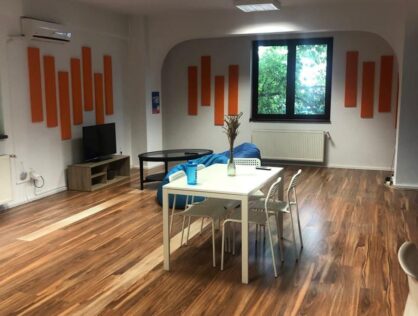 Inchiriere apartament trei camere etaj 2+mansarda Cotroceni Romniceanu
