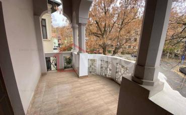 Inchiriere apartament trei camere terasa vila Cotroceni Romniceanu