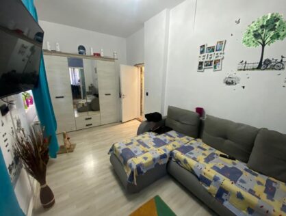 Vanzare apartament doua camere curte proprie Cotroceni Romniceanu