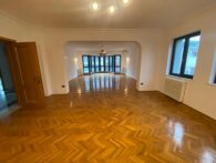 Vanzare/inchiriere vila douasprezece camere D+P+2 terasa garaj piscina Cotroceni