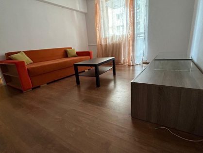 Inchiriere apartament doua camere mobilat/utilat Universitate metrou