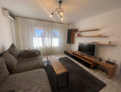 Inchiriere apartament trei camere renovat mobilat/utilat loc parcare Sebastian