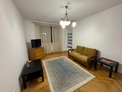 Vanzare/inchiriere apartament doua camere mobilat/utilat Palatul Cotroceni