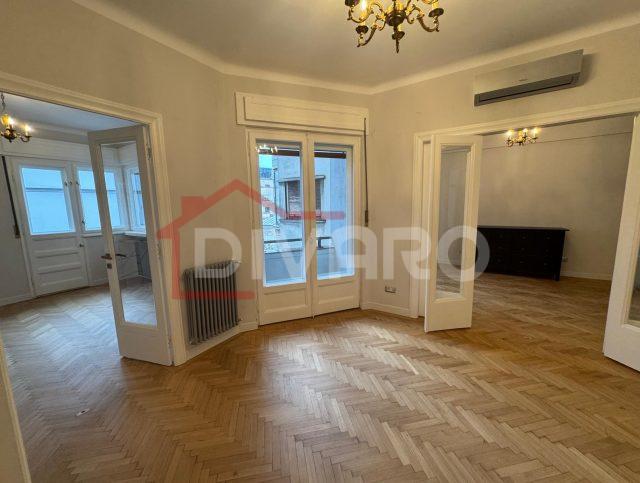 Inchiriere apartament trei camere renovat lux ideal firma/rezidenta Piata Amzei