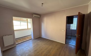 Vanzare casa patru camere P+1+pod mansardabil teren 127mp Cotroceni metrou Eroilor