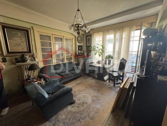 Vanzare apartament trei camere boxa doua balcoane Universitate metrou