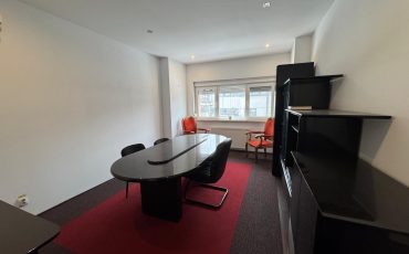 Inchiriere apartament patru camere ideal firma Cotroceni Medicina