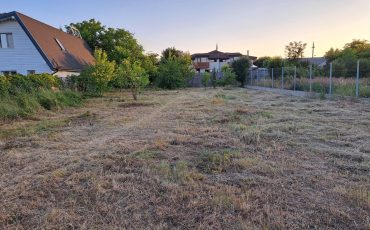 Vanzare teren intravilan imprejmuit 800mp Buftea