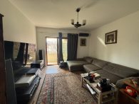 Vanzare apartament patru camere vila D+P+1+pod curte Cotroceni metrou Eroilor