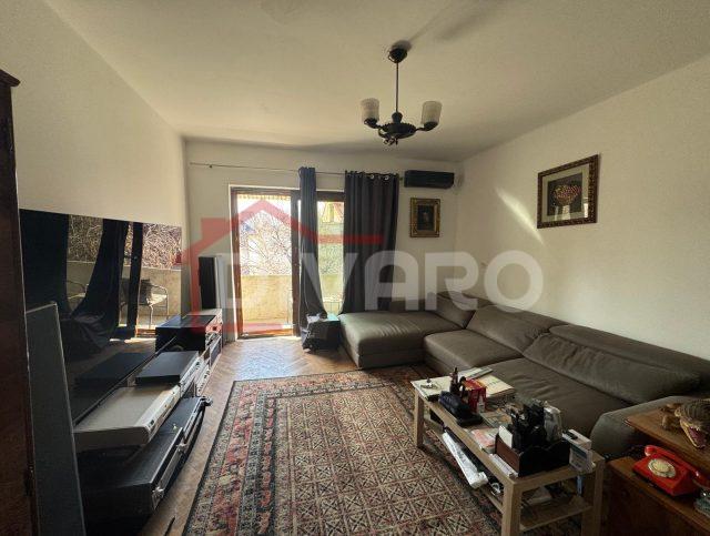 Vanzare apartament patru camere vila D+P+1+pod curte Cotroceni metrou