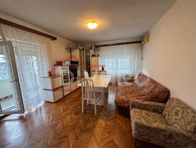 Vanzare apartament trei camere imobil solid Piata Ion Mihalache metrou