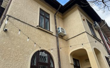 Inchiriere vila P+1+M teren 300mp curte Cotroceni Romniceanu